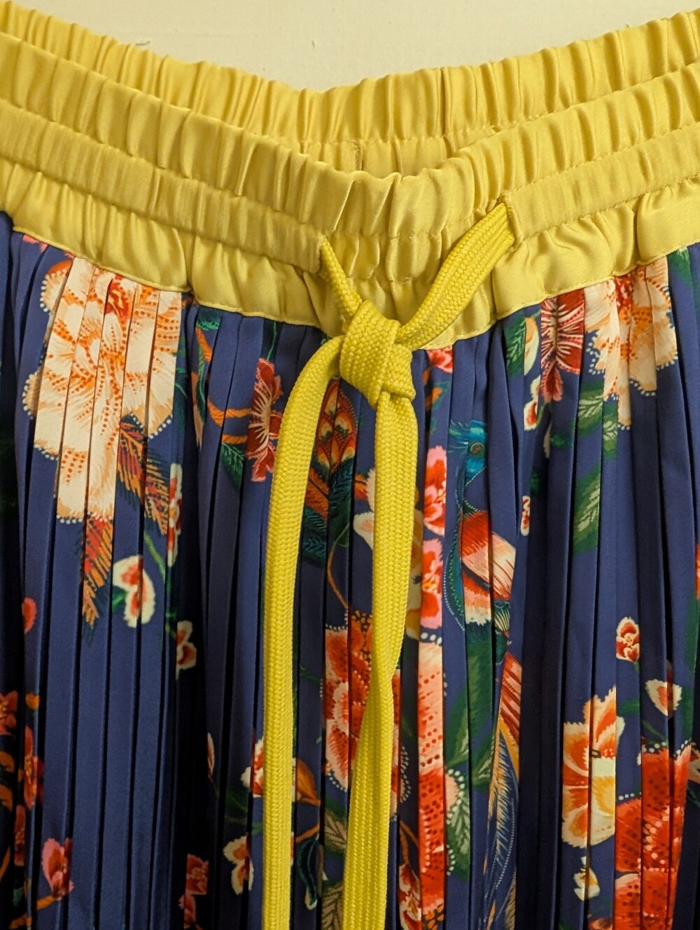 NWT Farm Rio Floral Track Pants Sz. Medium - Picture 6 of 11